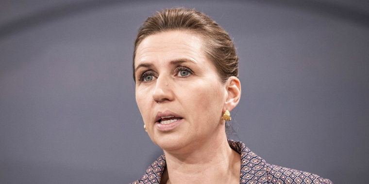 LIGE NU: Mette Frederiksen indkalder til pressemøde