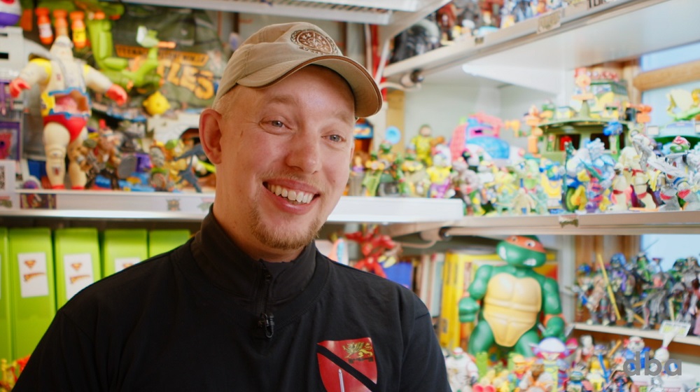 37-årige Mikkel samler på Ninja Turtles: De bor bl.a. i haven