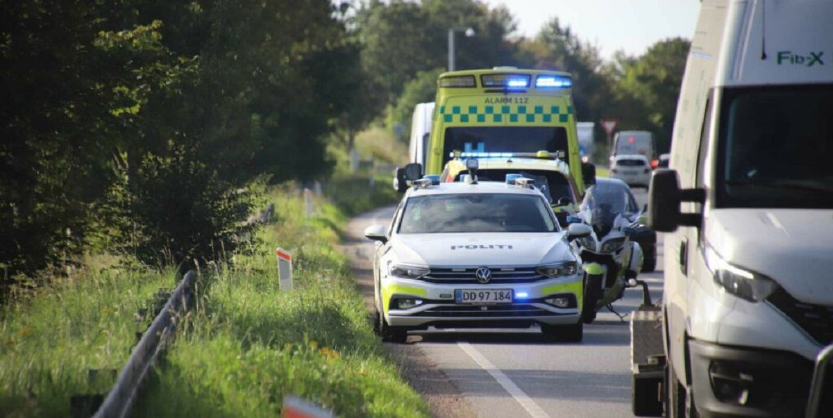 Ambulance og politi skaber trafikkø: Motionsløber fundet død