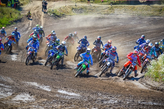 Vildt mudderræs ved DM motocross i Aalborg