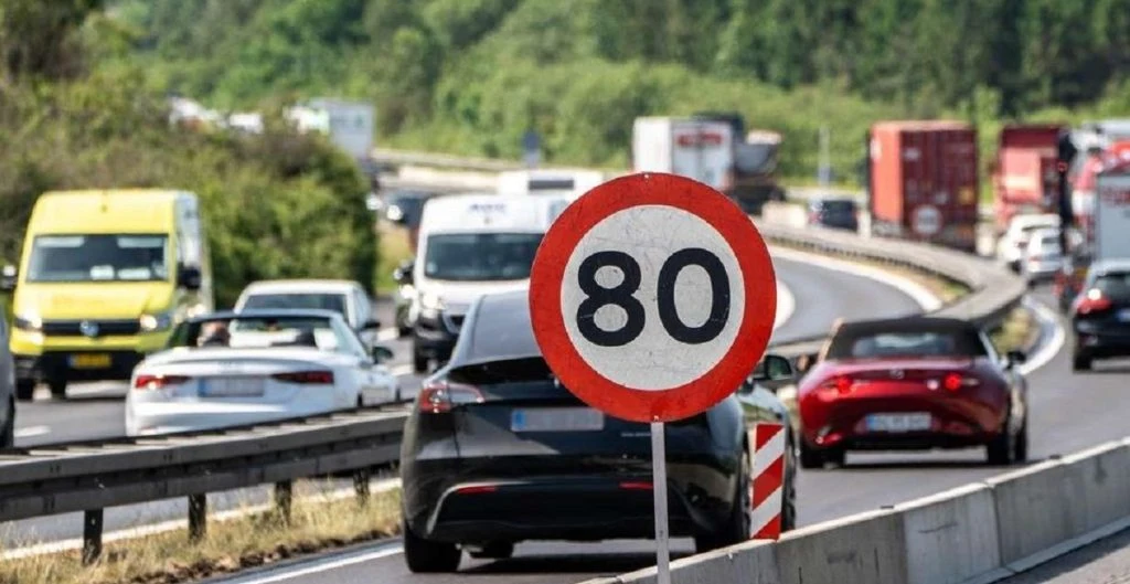 Pendler du på denne motorvej? Hastigheden sænkes til 80 km/t det næste års tid