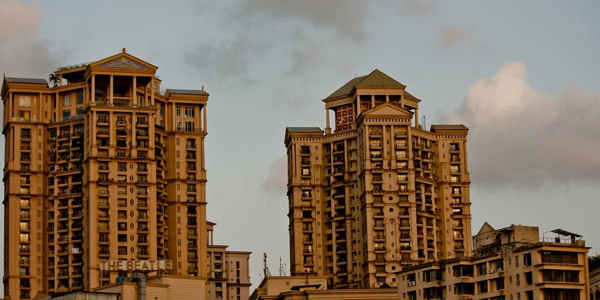 I Mumbai findes verdens største elevator – du gætter aldrig hvor mange personer, den kan rumme
