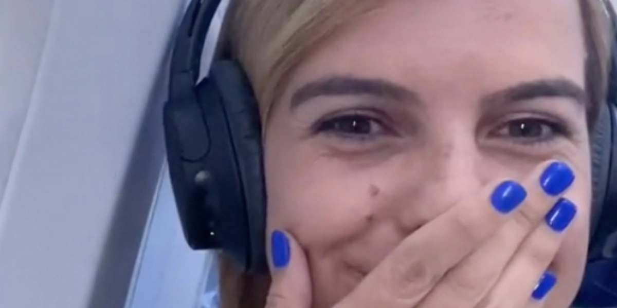 Natalie besluttede at give seddel til medpassager: Kort tid efter ‘flippede hun ud’