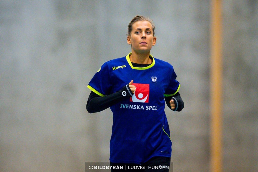 Håndbold: Svensk landsholdsspiller bærer fremover orange