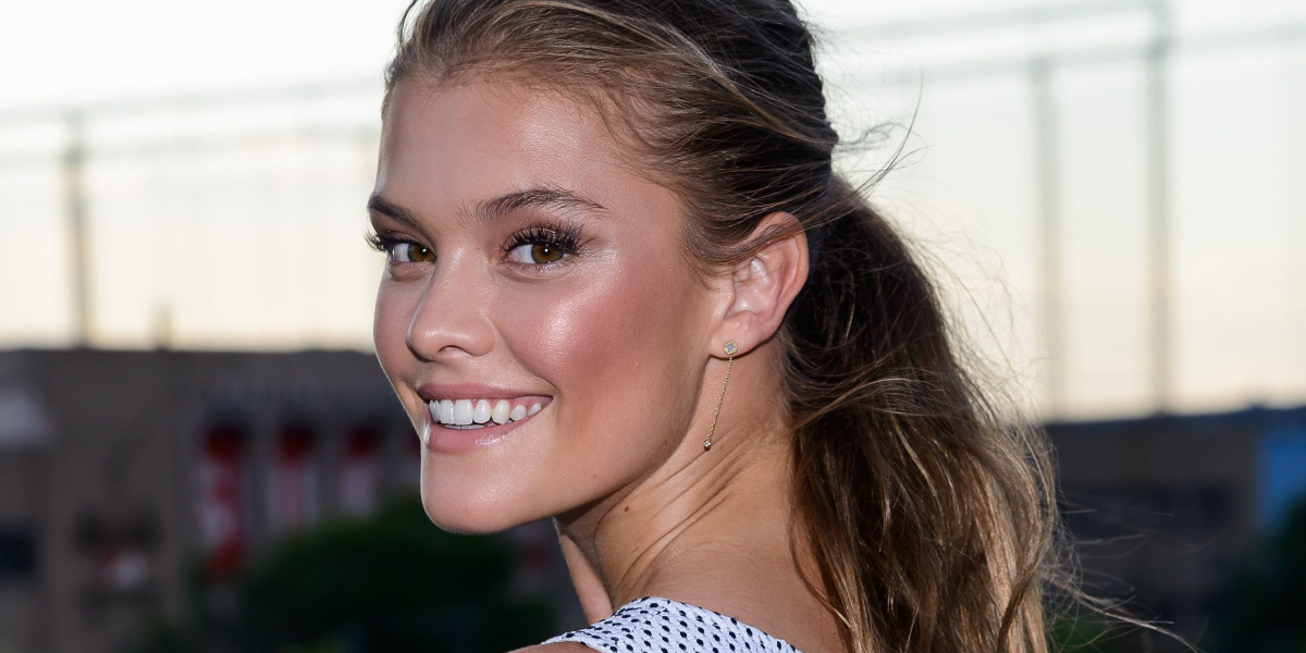Medie: Nina Agdal og Logan Paul er blevet forlovet