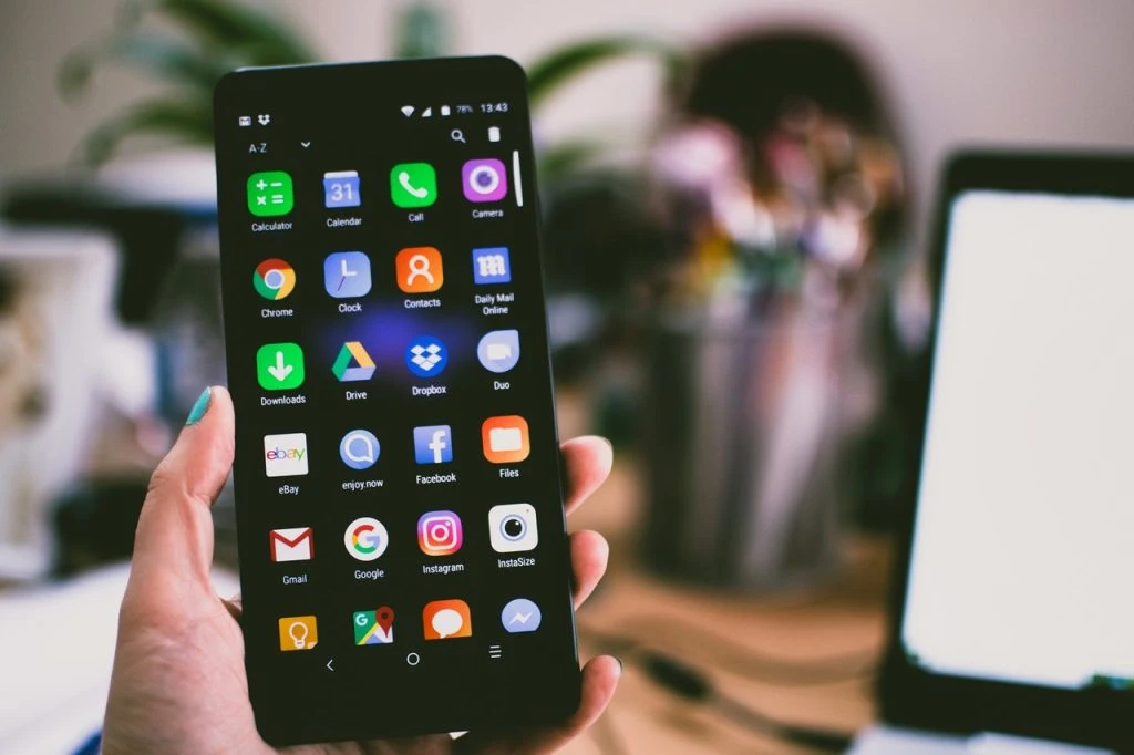 Kan du klare en måned uden smartphone? Virksomhed tilbyder dig 70.000 kroner for at gøre det