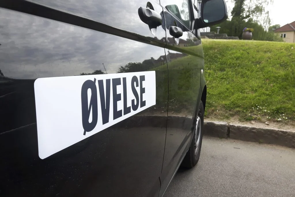 Gå ikke i panik: Voldsomt sammenstød på Langmarksvej er bare en øvelse
