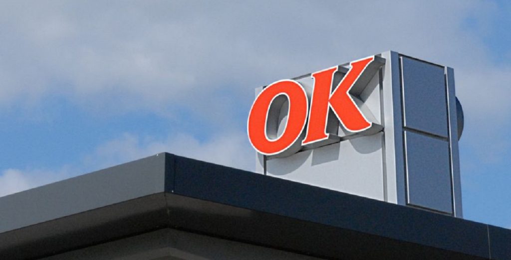 Frustrerede OK-tankstationer langer ud efter danskerne: Kom nu i gang!