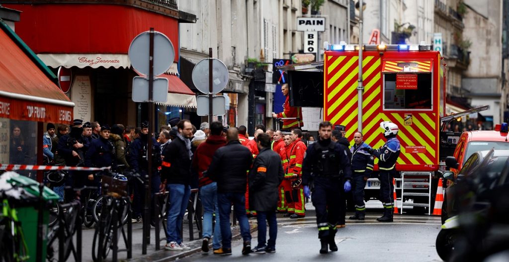Skyderi i Paris: Meldinger om flere døde