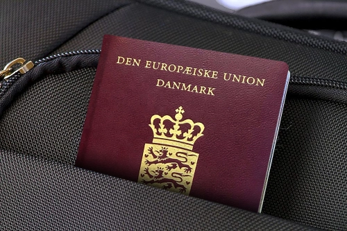 Kæmpe kø til nyt pas