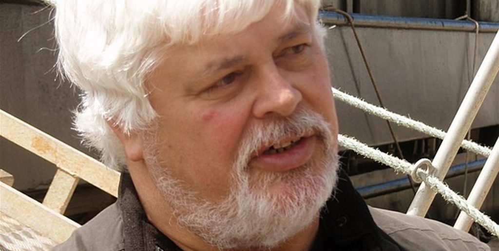 Medstifter af Greenpeace anholdt i Grønland