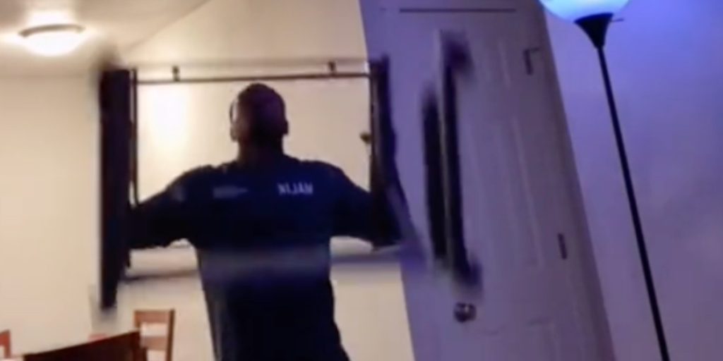 Mand får folk til at ‘græde af grin’ med perfekt hævn over støjende overbo