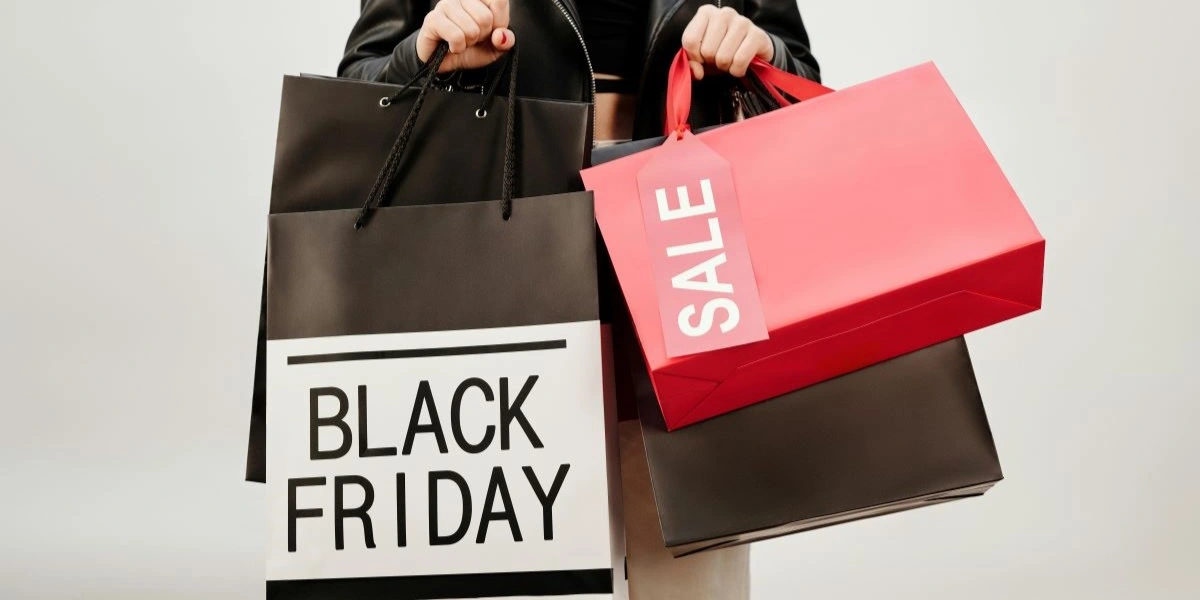 Så meget kommer danskerne til at bruge på Black Friday