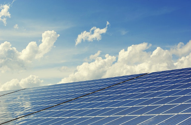 Fordelene ved at installere solceller i sit hjem