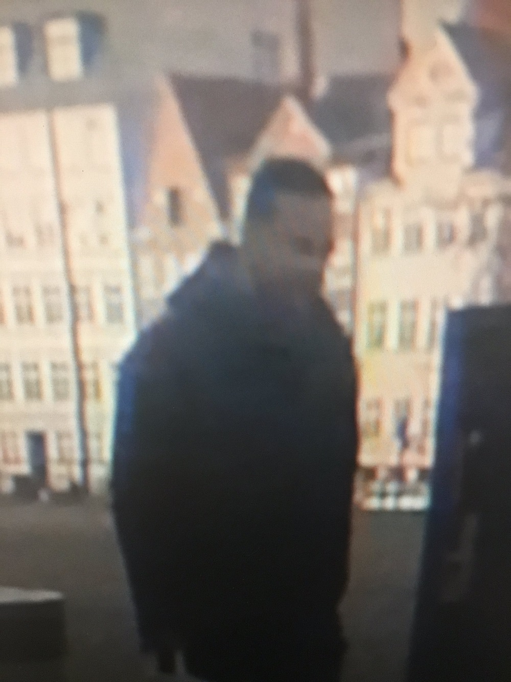 Forsøgte at sætte ild til Christiansborg: Kan du kende denne mand?