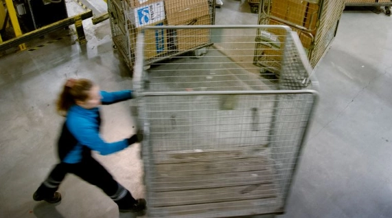 PostNord har travlt: Der sker noget helt særligt, hvis du henter din pakke inden for 24 timer
