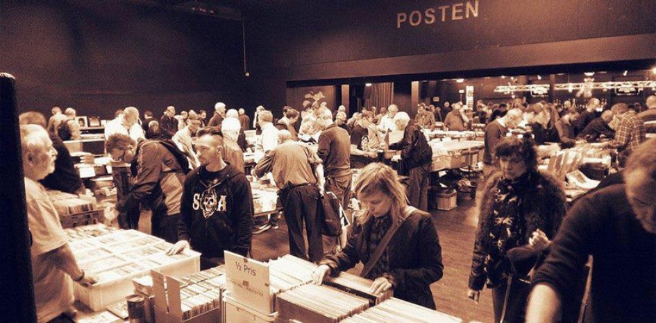 Traditionsrig vinylmesse sælger ny nostalgi til streaming-generationen