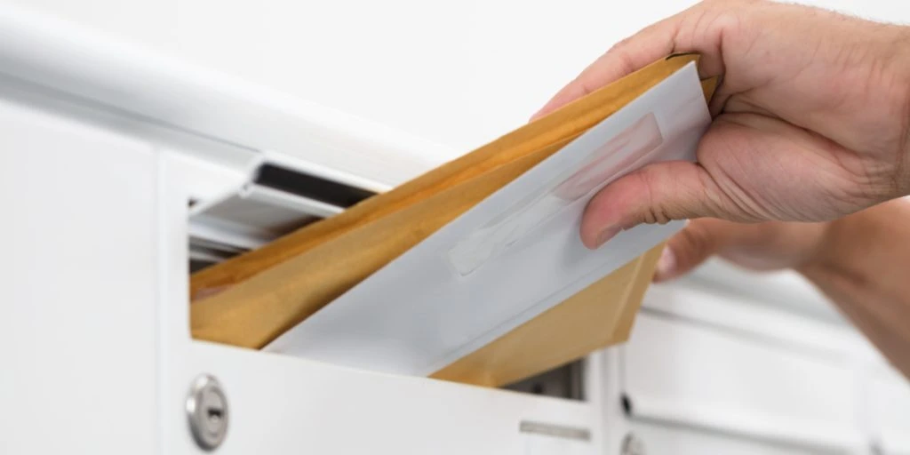 Derfor bør du skubbe din nabos post helt ind, hvis postkassen er fyldt