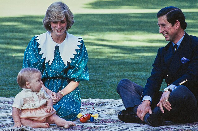 Hun har holdt på Prinsesse Dianas hemmeligheder hele livet: Nu åbner hun op