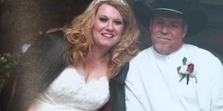 Mand slukker sin bevidstløse kones respirator og hvisker i hendes øre – så bevægede hendes mund sig