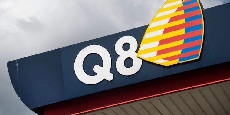 Q8 havde koffeinposer ved siden af slikket: Nu reagerer de på kritikken