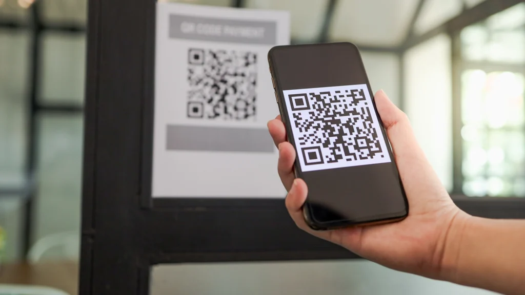 Du kender QR-koder fra MitID: Nu kan de være på vej til danske supermarkeder