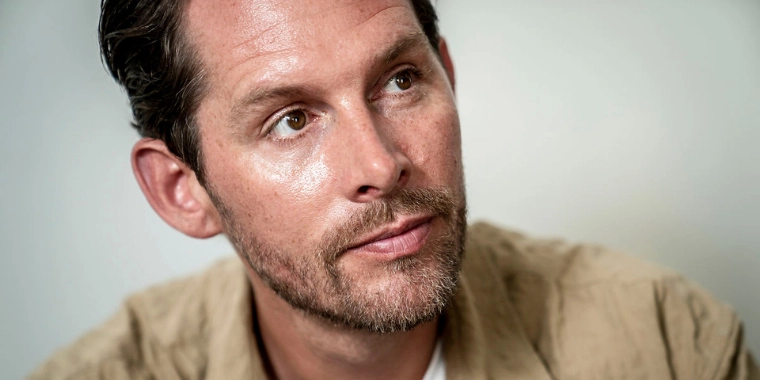 Trist Rasmus Seebach ramt af sygdom