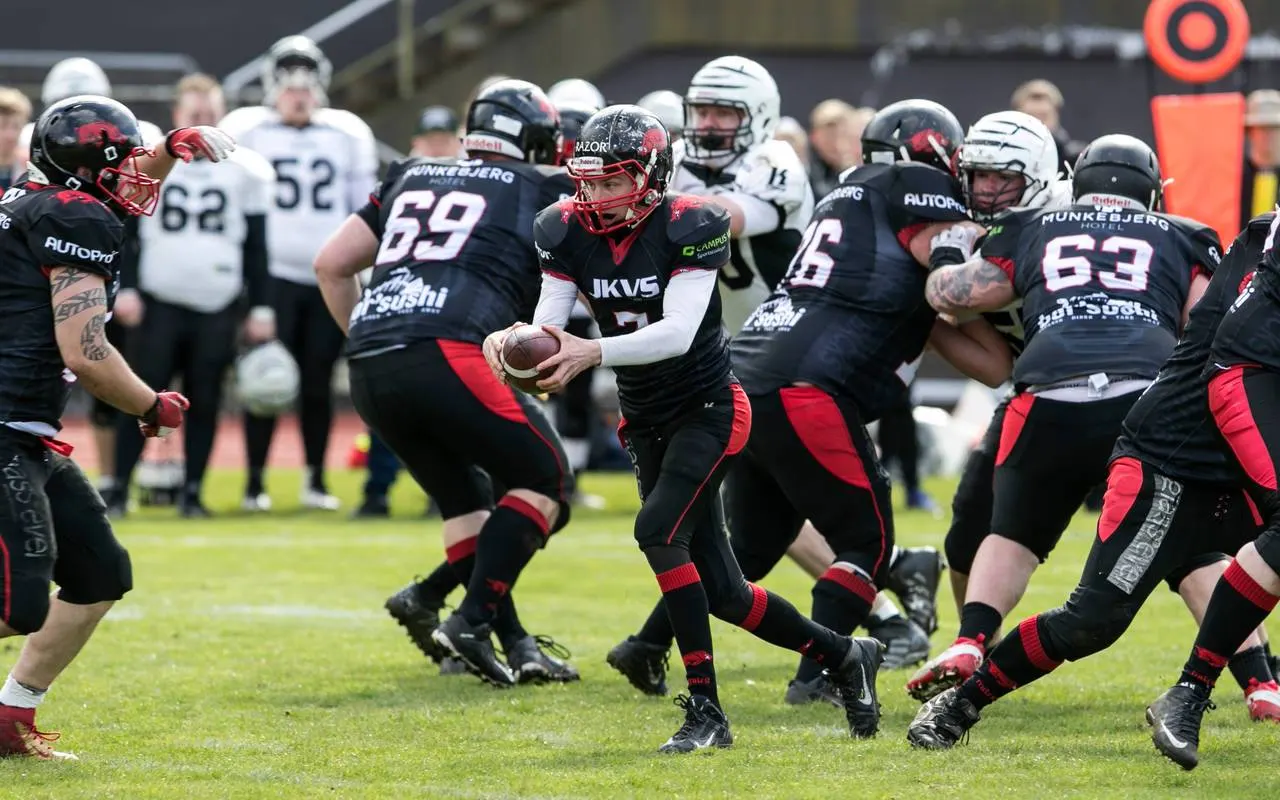 Mermaid Bowl-spillere skal agere vanddrenge til finalekampe
