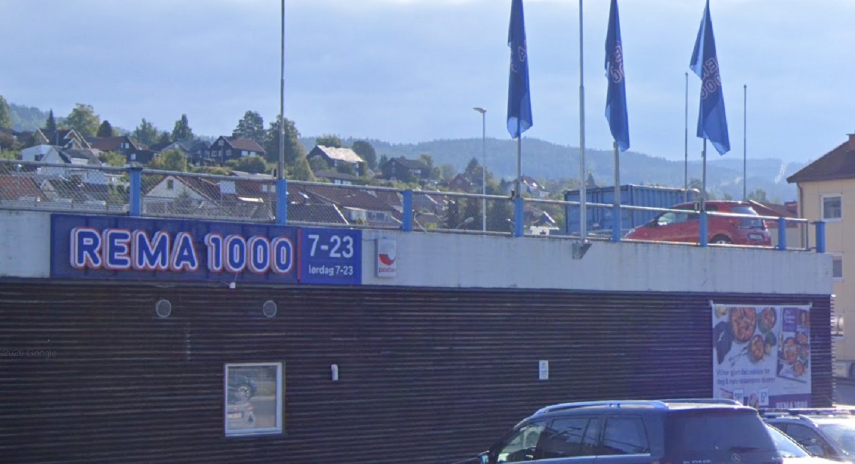 Drama på Rema 1000s tag: Rykkede ud efter usædvanlig melding