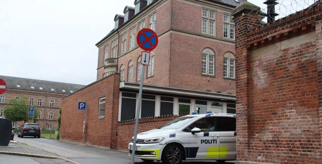 25-årig mand dømt til anbringelse efter groft overfald og trusler