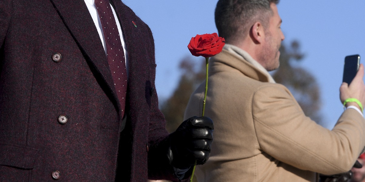 33-årig kvinde påstår, at ‘Bachelor’-stjerne er far til hendes ufødte tvillinger