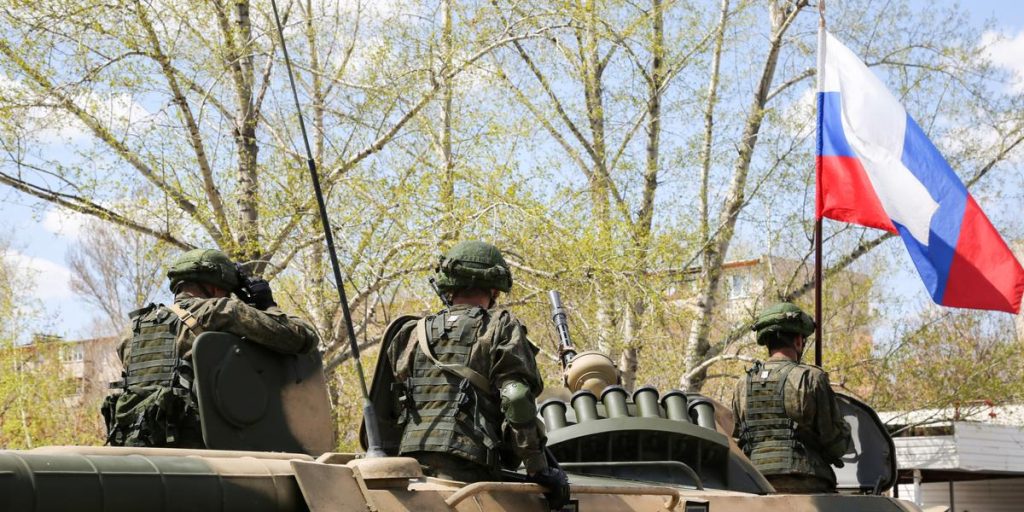 Voldsom video af russiske tropper: ‘Kastrerer’ ukrainsk krigsfanger