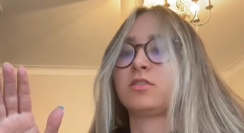Sofia skræmt for livet efter iPhone-problem: Det er her, jeg kommer til at dø