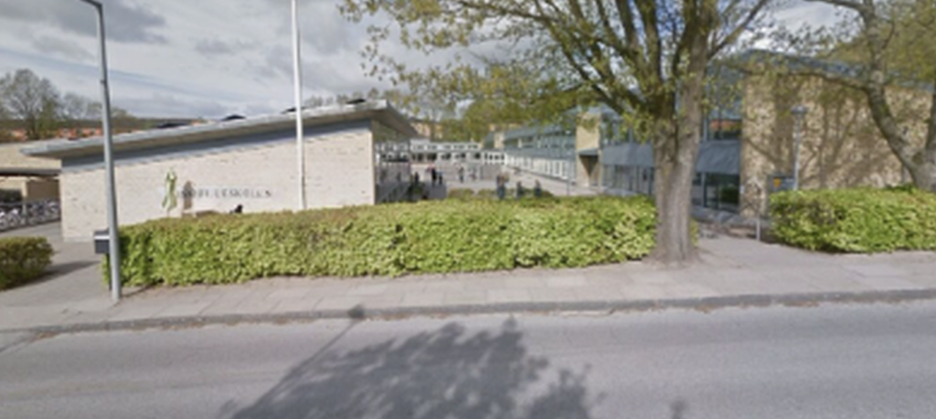 Skandaliseret skole ramt af ny hændelse: Elever kaster med tændt fyrværkeri