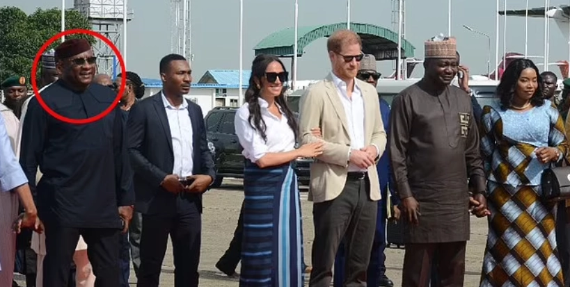 Nigeria-besøg tager uventet drejning: Harry og Meghan bydes velkommen af efterlyst mand