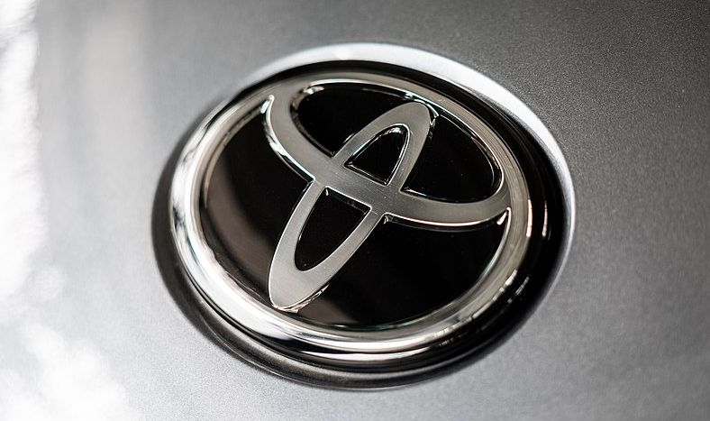 Toyota, Mazda og Honda undskylder efter snyd: Sætter produktionen af disse biler på pause