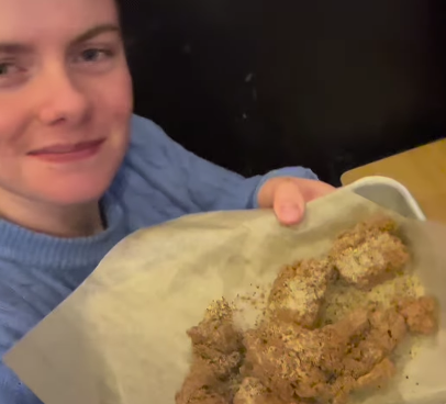 Chokerende resultat: Så længe fik hun lov til at blive siddende i all-you-can-eat-restaurant.