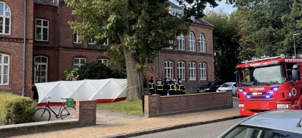 Børn tilskadekommet efter eksplosion til kemishow på Tønder Bibliotek