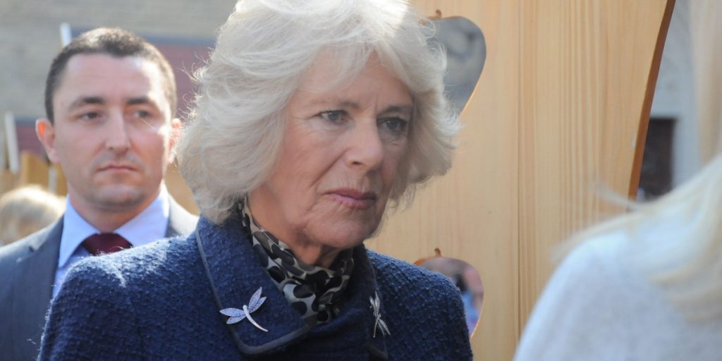 Dronning Camilla besøger nyt kræftcenter: Åbner selv op om kong Charles’ helbred