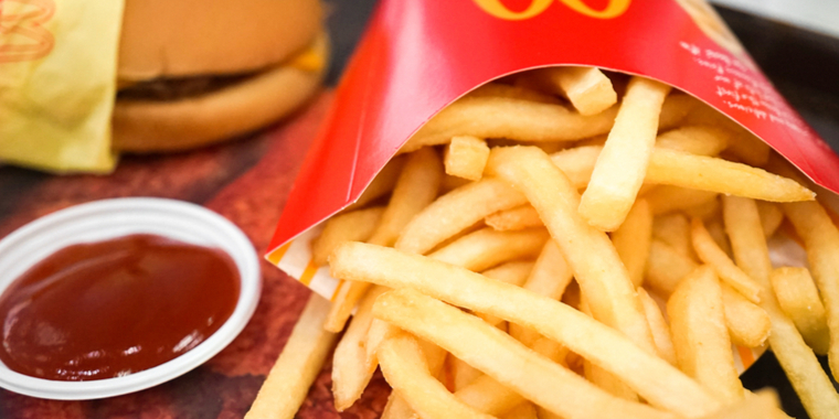 Folk måber over hemmeligt McDonalds-trick: Sådan undgår du fedtede fingre