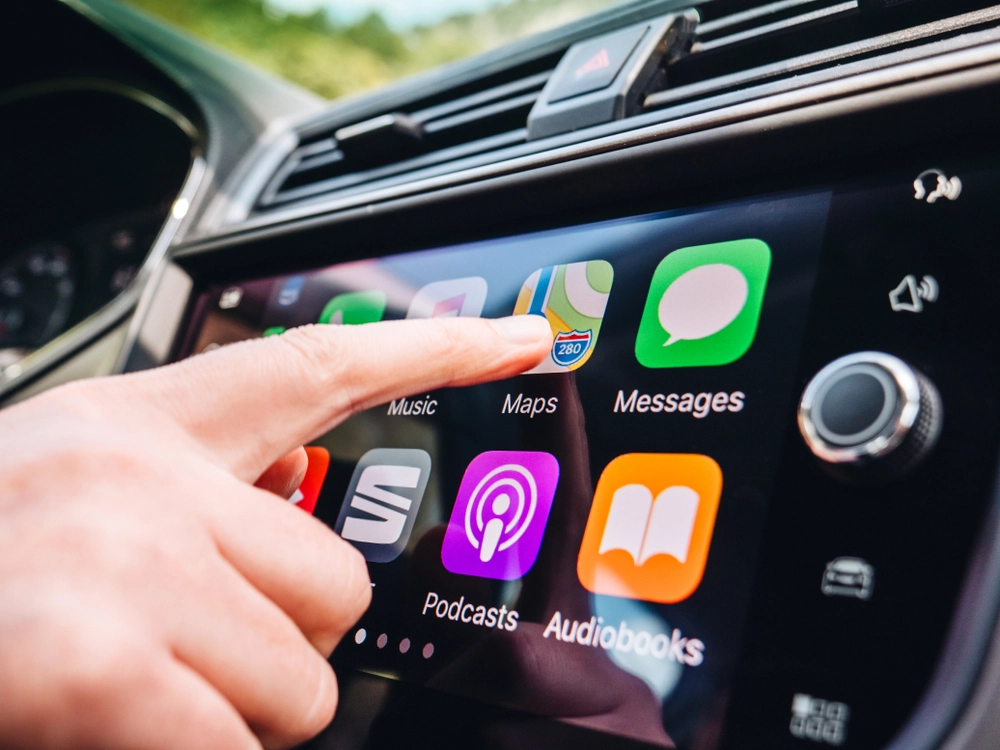 Nyhed til alle med CarPlay: Nu kan du snart streame film og serier i bilen