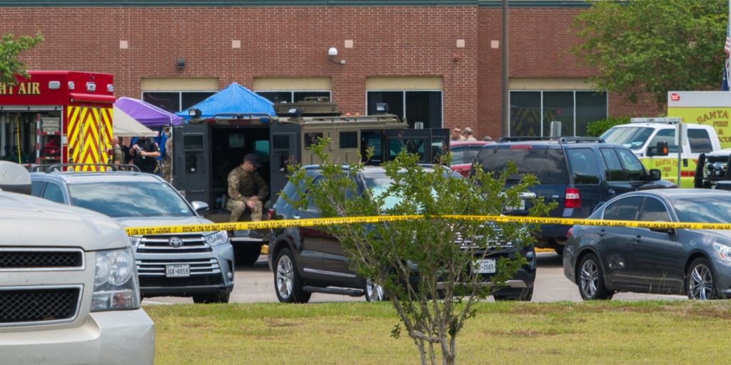 Masseskyderi i Texas: Bevæbnet mand dræber 19 børn