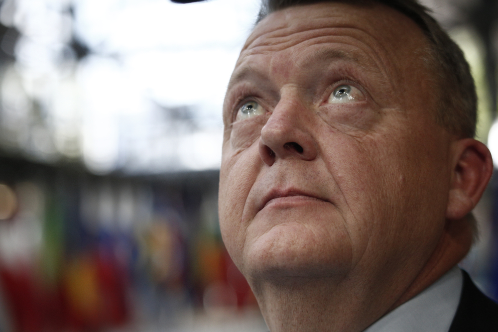 Kan Lars Løkke svømme? Ny trend går amok