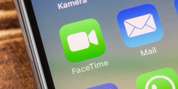 Et uventet opkald fra hendes mand, ændrede hendes verden