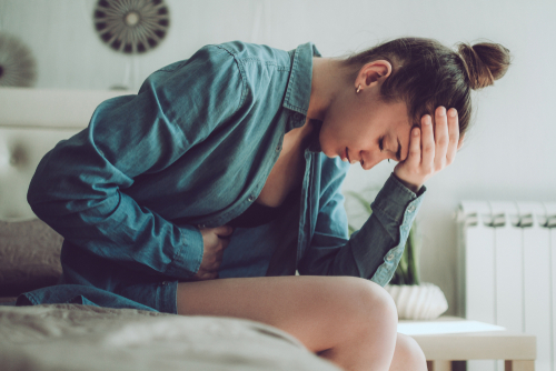 Præmenstruel syndrom: Alt for mange kvinder oplever voldsomme gener