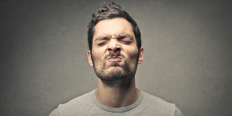 Fik stor bøde: Pruttede med fuldt overlæg