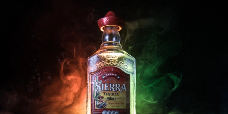 Overraskende trick afsløres: Derfor har tequilaflasken hat på