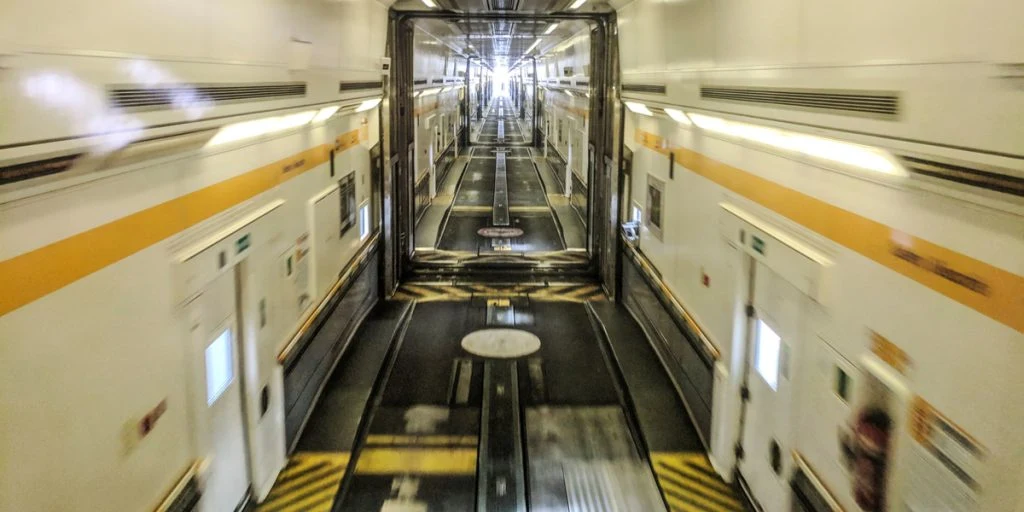 Mareridtsrejse: Togpassagerer fanget i tunnel i 5 timer