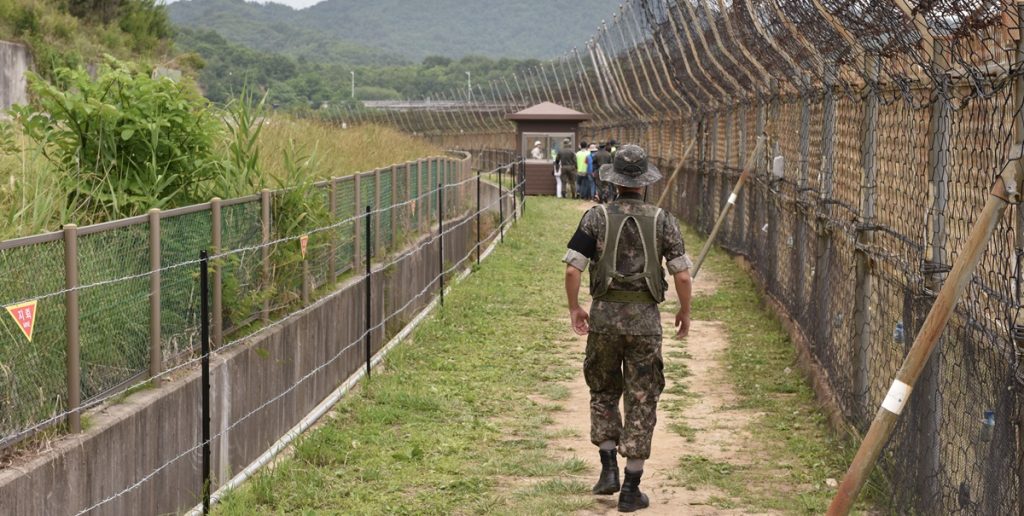 Nordkorea bygger ny mur ved grænsen til Sydkorea: Kan være et tegn på konfliktoptrapning