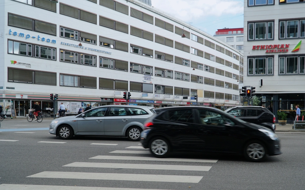 Ny tendens breder sig i trafikken: “I bedste fald får de en stor bøde”